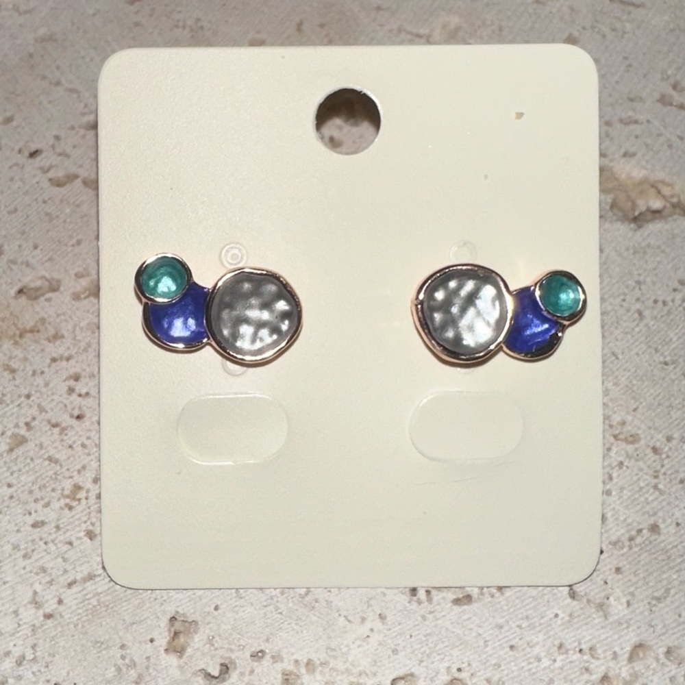 Chain of Bubbles Circles Effervescent Paint Palette Artsy Dent Divot Dimple Stud - Picture 15 of 16